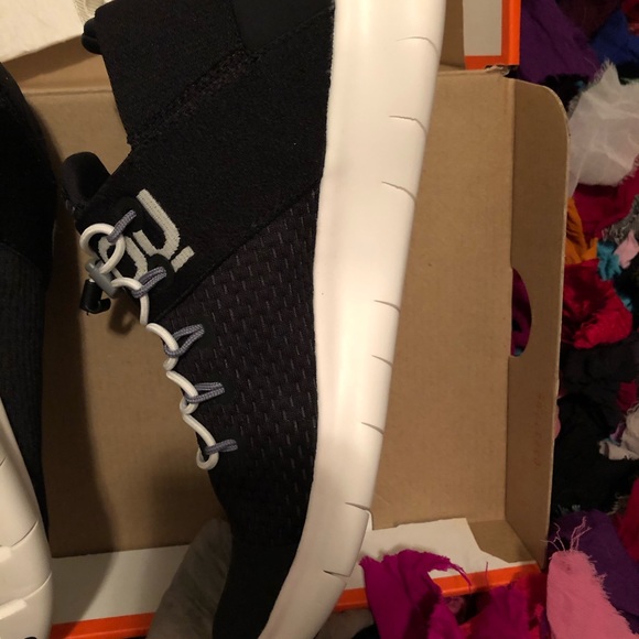 Brand new Nike Gyakusou sneakers ladies size 7 - Picture 8 of 8